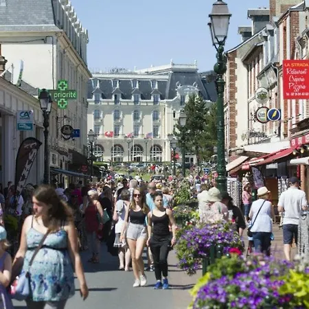 דירה Le Nid D'amour Cabourgeais 2p קאבורג